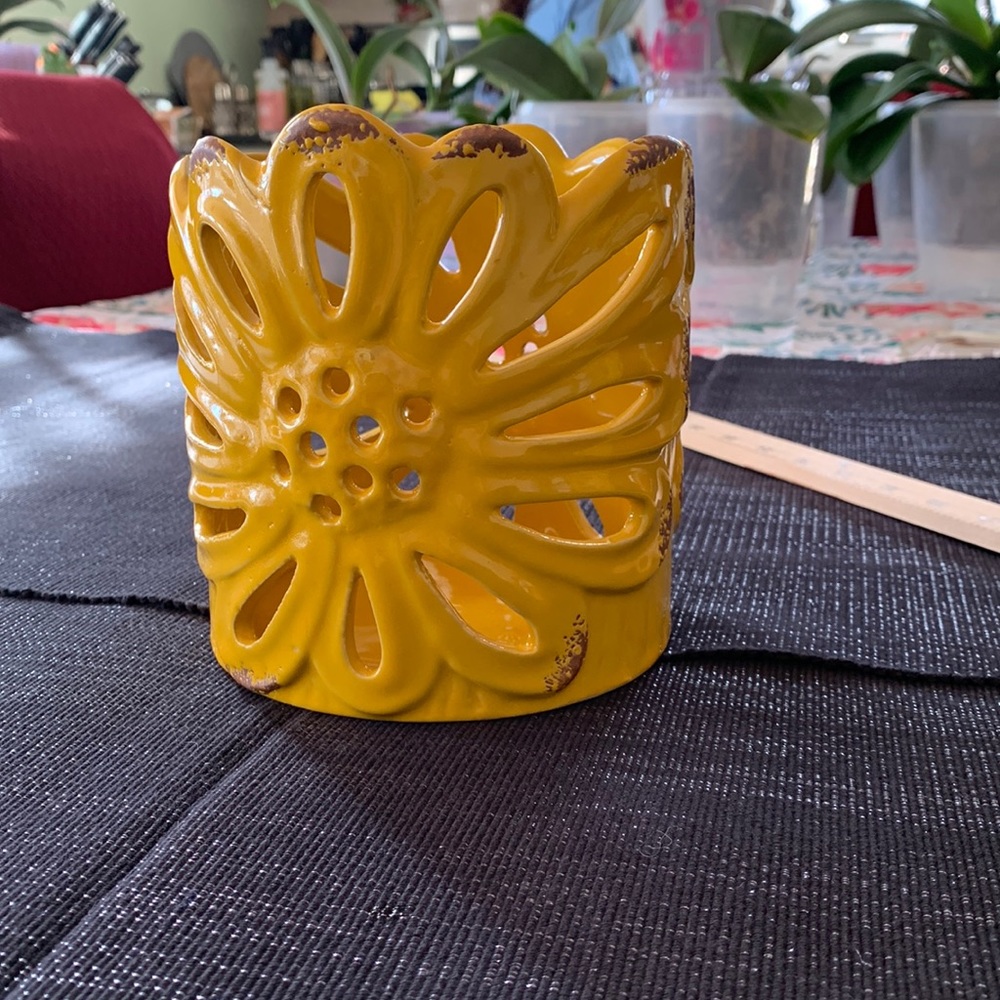 Candle holder